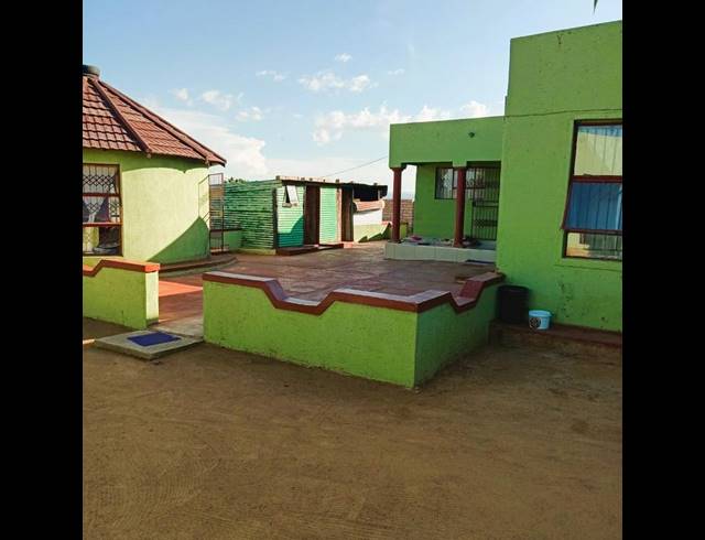 5 BEDROOM HOUSE FOR SALE IN MANKWENG